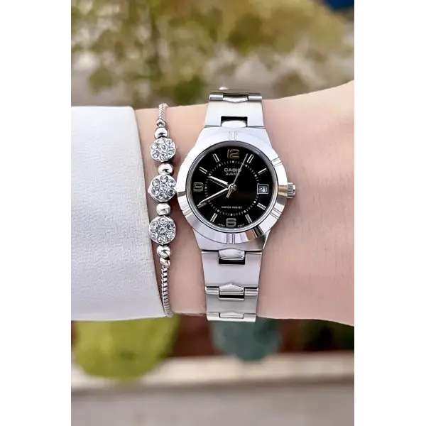 Casio CSISTE89 Kadranı Siyah Kordonu Gümüş Renk Hediye Paketli Kadın Kol Saati