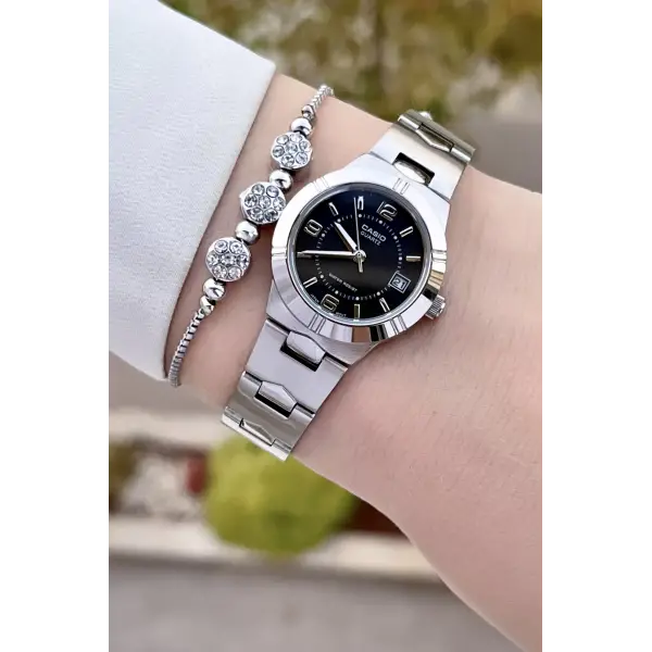 Casio CSISTE89 Kadranı Siyah Kordonu Gümüş Renk Hediye Paketli Kadın Kol Saati