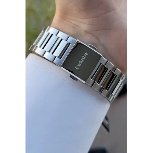 Daniel Klein DKISTE777 Kadranı Siyah Kordonu Gümüş Renk İç Göstergeleri Aktif Erkek Kol Saati