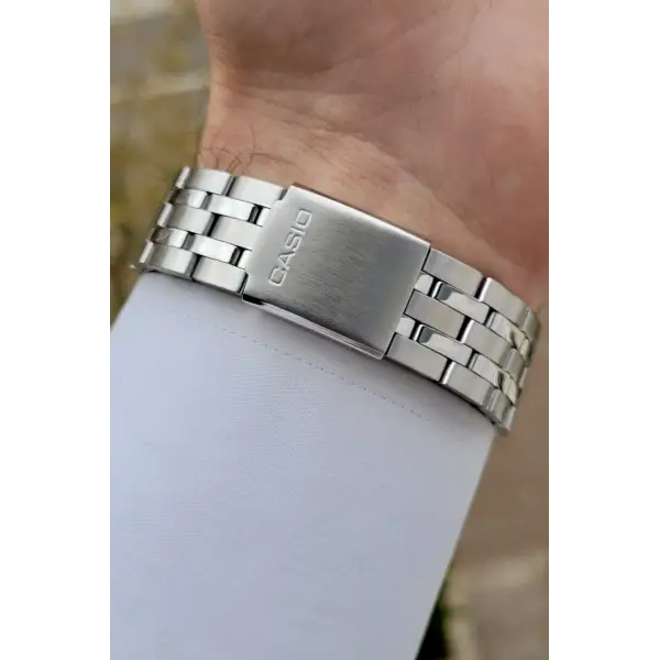 Casio CSISTE195 Kadranı Siyah Kordonu Metalik Renk 2 Yıl Garantili Erkek Kol Saati