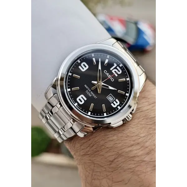 Casio CSISTE117 Kadranı Siyah Korodnu Gümüş Renk Erkek Kol Saati