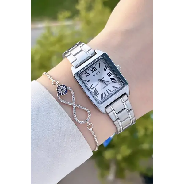 Casio CSISTE44 Kadranı ve Kordonu Gümüş Renk Hediye Paketli Kadın Kol Saati
