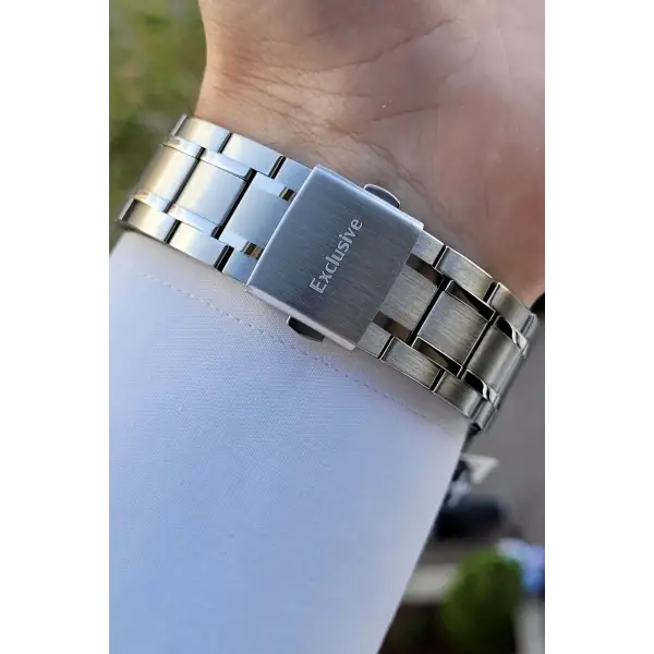 Daniel Klein DKISTE787 Kadranı Yeşil Kordonu Gümüş Renk İç Göstergeleri Aktif Erkek Kol Saati