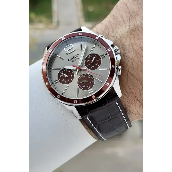 Casio CSISTE185 Kasası Gümüş Kordonu Kahverengi Renk Göstergeli Fonksiyonel Erkek Kol Saati