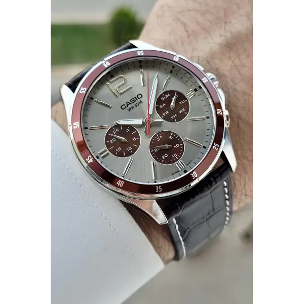 Casio CSISTE185 Kasası Gümüş Kordonu Kahverengi Renk Göstergeli Fonksiyonel Erkek Kol Saati