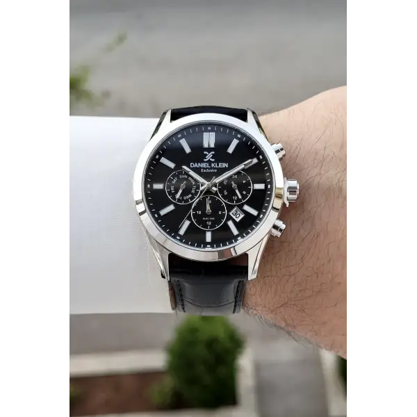 Kasası Gümüş Kordonu Siyah Renk 43 Mm İç Göstergeleri Aktif Erkek Kol Saati