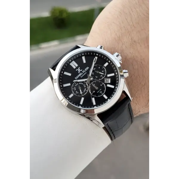 Kasası Gümüş Kordonu Siyah Renk 43 Mm İç Göstergeleri Aktif Erkek Kol Saati