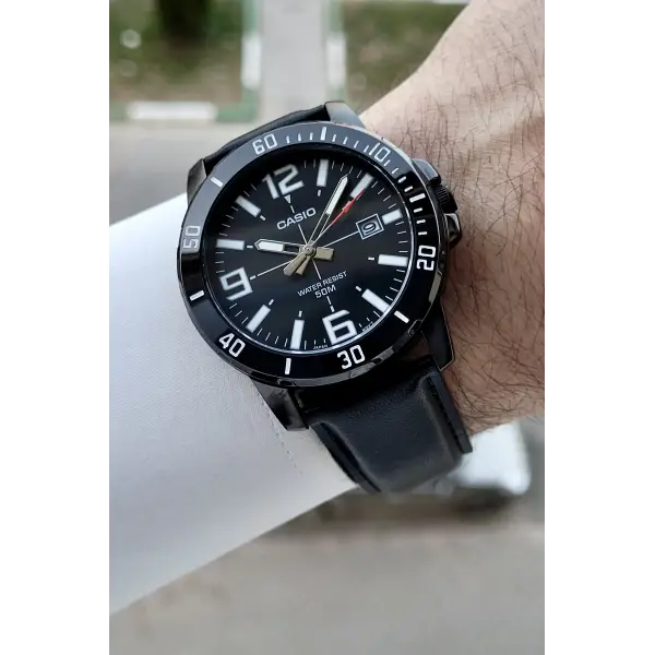 Casio CSISTE221 Casio Kasası Siyah Rakamları Beyaz Renk Hediye Paketli Erkek Kol Saati