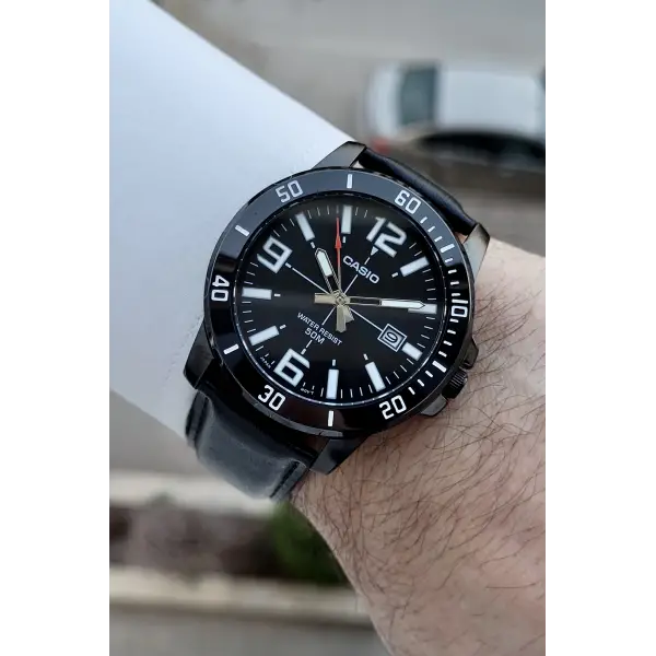 Casio CSISTE221 Casio Kasası Siyah Rakamları Beyaz Renk Hediye Paketli Erkek Kol Saati