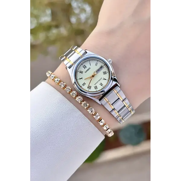 Casio CSISTE143 Takvimli Kadın Kol Saati