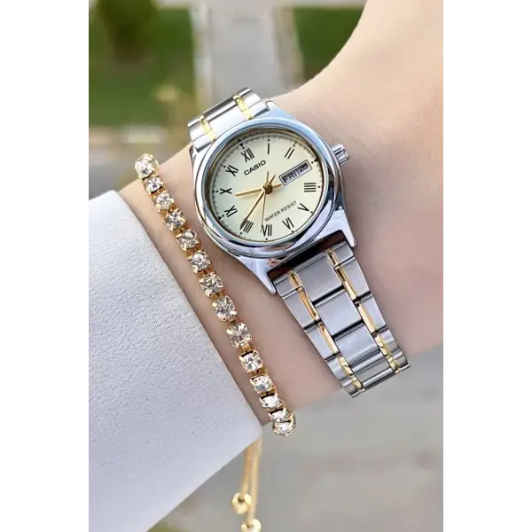 Casio CSISTE143 Takvimli Kadın Kol Saati