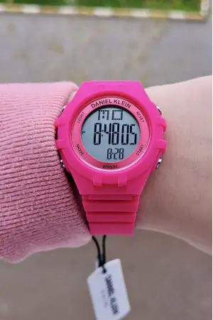 Daniel Klein DKISTE938 Fuşya Renk 7 Farklı Işıklı, Alarmlı, Kronometreli Kız Çocuk Kol Saati (5-12 Yaş)