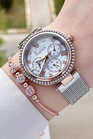 Freelook FLISTE39 Rose Gümüş Renk Hediye Paketli 5 ATM Fonksiyonlu Kadın Kol Saati ve Bileklik