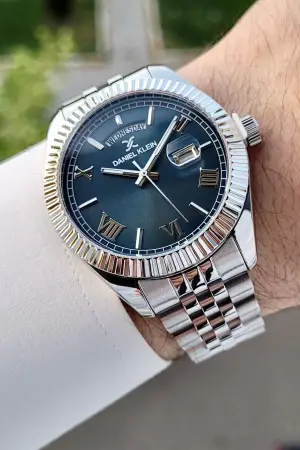 Daniel Klein DK1ISTE1126 Kadranı Lacivert Kordonu Gümüş Renk Hediye Paketli Erkek Kol Saati
