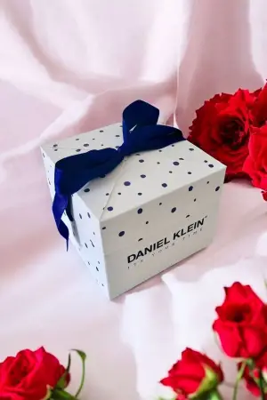 Lacivert Kurdele Detaylı Hediye Kutusu