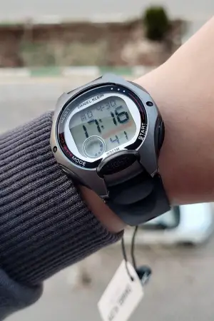 Siyah Renk Işıklı 5 ATM Çocuk Kol Saati