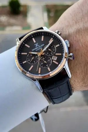 Kasası Gümüş Çizgileri Rose Kordonu Siyah Renk Göstergeleri Aktif Erkek Kol Saati