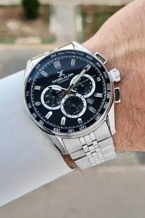 Kadranı Siyah Kordonu Gümüş Renk Göstergeleri Aktif Erkek Kol Saati