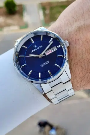 Kadranı Lacivert Kordonu Gümüş Renk Takvim Ve Gün Fonksiyonlu 44 Mm Erkek Kol Saati