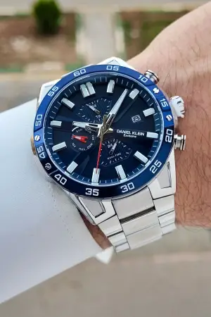 Kadranı Lacivert Kordonu Gümüş Renk Göstergeleri Aktif Erkek Kol Saati