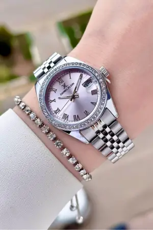 Kadranı Pembe Kordonu Gümüş Renk 32,5 Mm Takvimli Kadın Kol Saati Ve Bileklik