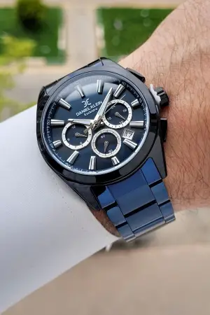 Kasası Siyah Kordonu Lacivert Renk Iç Göstergeleri Aktif Erkek Kol Saati