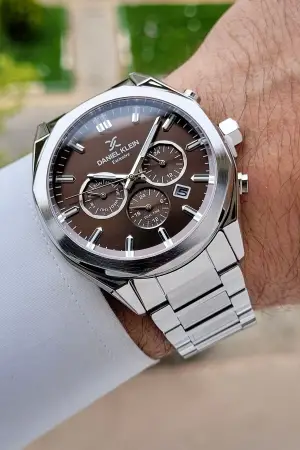 Kadranı Kahverengi Kordonu Gümüş Renk Iç Göstergeleri Aktif Erkek Kol Saati