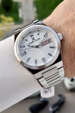 Gümüş Renk İç Göstergeleri Aktif Erkek Kol Saati