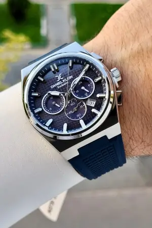 Kasası Gümüş Kordonu Lacivert Renk 44 Mm Göstergeleri Aktif Erkek Kol Saati