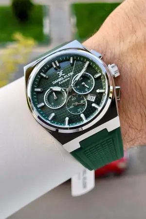 Kasası Gümüş Kordonu Yeşil Renk 44 Mm Göstergeleri Aktif Erkek Kol Saati