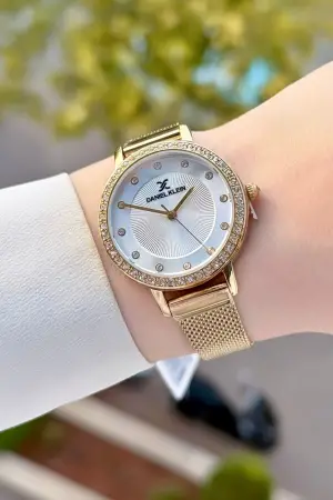 Yeni Model Gold Renk Kadın Kol Saati ve Beyaz Renk Deri Kordon