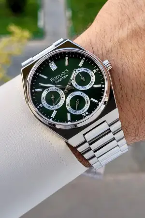 Kadranı Yeşil Kordonu Gümüş Renk İç Göstergeleri Aktif Erkek Kol Saati