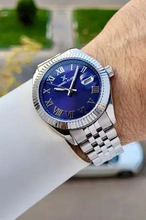 Kadranı Lacivert Kordonu Gümüş Renk İç Göstergeleri Aktif Erkek Kol Saati