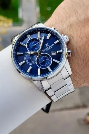 Kadranı Lacivert Kordonu Gümüş Renk İç Göstergeleri Aktif Erkek Kol Saati