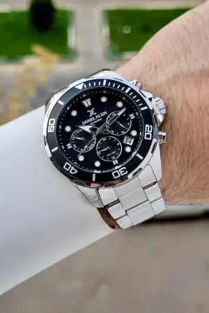 Kadranı Siyah Kordonu Gümüş Renk İç Göstergeleri Aktif Erkek Kol Saati