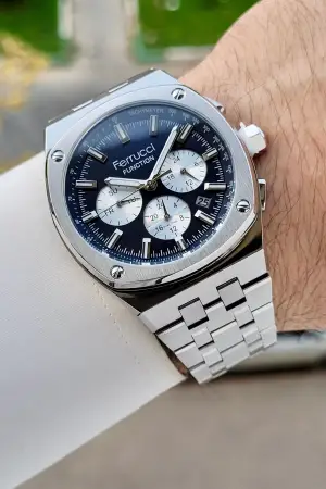 Kadranı Lacivert Kordonu Gümüş Renk İç Göstergeleri Aktif 43 Mm Erkek Kol Saati