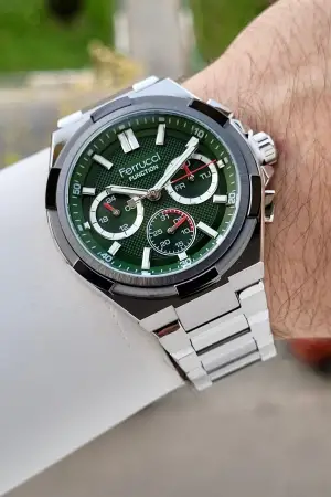 43 Mm Kadranı Yeşil Kordonu Gümüş Renk İç Göstergeleri Aktif Erkek Kol Saati