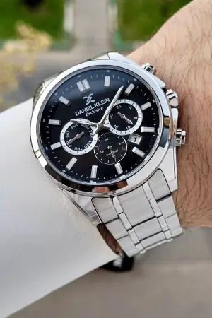 Kadranı Siyah Kordonu Gümüş Renk 43 Mm İç Göstergeleri Aktif Erkek Kol Saati