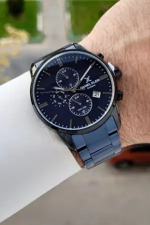 Kasası Siyah Kordonu Lacivert Renk 42 Mm İç Göstergeleri Aktif Erkek Kol Saati