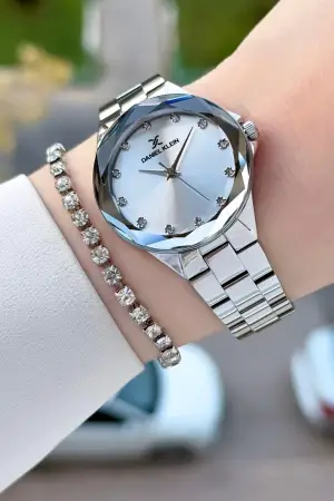 Gümüş Renk 33 Mm Kadın Kol Saati ve Bileklik