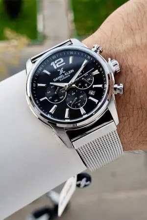 Kadranı Siyah Kordonu Gümüş Renk 43 Mm İç Göstergeleri Aktif Erkek Kol Saati