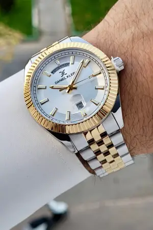 Gold Gümüş Renk 42 Mm İç Göstergeleri Aktif Erkek Kol Saati