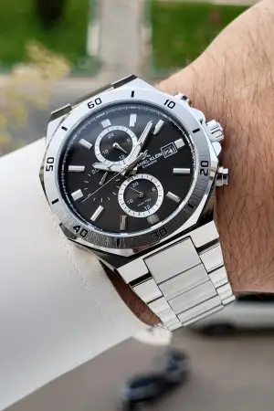 Kadranı Siyah Kordonu Gümüş Renk 42 Mm İç Göstergeleri Aktif Erkek Kol Saati