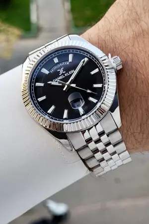 Kadranı Siyah Kordonu Gümüş Renk 42 Mm İç Göstergeleri Aktif Erkek Kol Saati