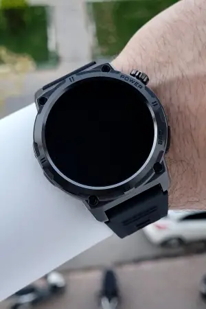 Kasası ve Kordonu Siyah Renk Android ve ios Uyumlu Hediye Paketli Akıllı Kol Saat