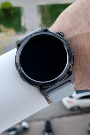 Kasası Siyah Kordonu Gri Renk Android ve İos Uyumlu Hediye Paketli Akıllı Kol Saat