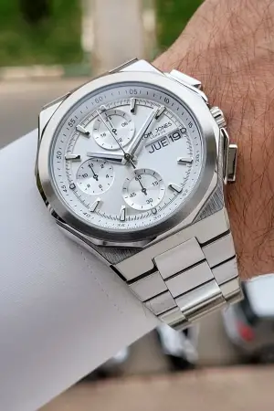 Gümüş Renk 44 mm Erkek Kol Saati