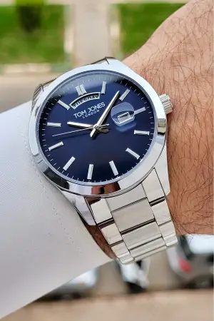 Kadranı Lacivert Kordonu Gümüş Renk 42 mm Erkek Kol Saati