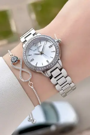 Gümüş Renk 30 Mm Kadın Kol Saati ve Bileklik