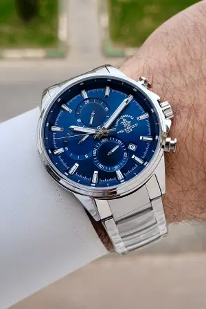 Kadranı Lacivert Kordonu Gümüş Renk 44 mm Renk Atmaz Oksitlenmez Çelik Erkek Kol Saati